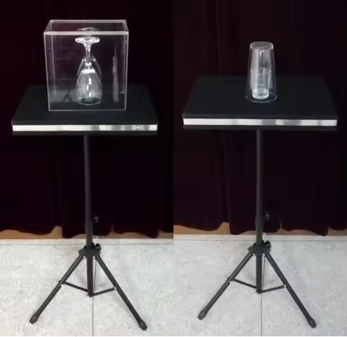 MagiKing: Glass Magic Table